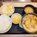 松屋 - 料理写真:シュクメルリ鍋定食