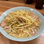 中華そば 一辰 - こってり(背脂)ネギ中華そば