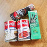 カルディコーヒーファーム - ドリンク写真:Campbell's Clam Chowder、Minestrone、Rob Ral CHOCOLATE STICKS Mint、HERSHEY'S SYRUP CHOCOLATE FLAVOUR