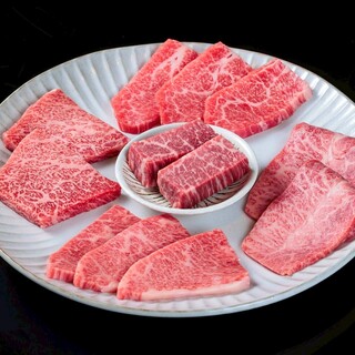 老舗牧場直営。熊本県産黒毛和牛の旨みを堪能できる焼肉店