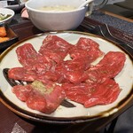 炭火焼肉　萬大 - 