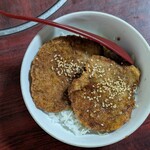 めん房 新月亭 - ミニソースカツ丼のカツはペラペラ（１０食限定）