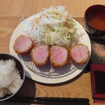 epais - 厚切りシャトーブリアンヘレかつ定食　1420円(税込)