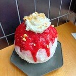 六感珈琲 - 苺ミルクマスカルポーネかき氷