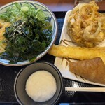 丸亀製麺 - 料理写真:かけ温並、野菜かき揚げ、いか天、いなり、とろろ