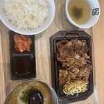 牛角焼肉食堂 - 