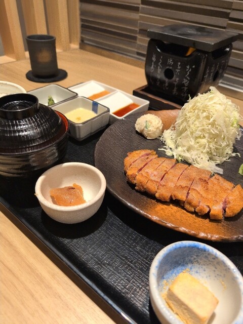 Gyukatsu Motomura Ueno no mori sakura terasu ten - Keisei Ueno