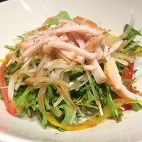 京の禅 車 四条烏丸店 - とりスモークと水菜のサラダ