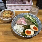 ふく流らーめん 轍 - 