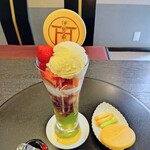 あに伊 - 伊勢最中ぜんざいパフェ