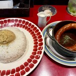 ピラミッド - 国産無塩せきソーセージのカレー 大盛