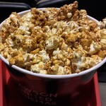 ユナイテッドシネマ - 料理写真:ポップコーン(M/キャラメル)