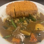CoCo壱番屋 - 料理写真:ロースカツ&ハーフ野菜カレー