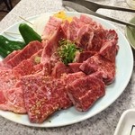 肉八 - 極上和牛盛合わせ♪