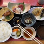 たらふく  - 料理写真:お刺身定食