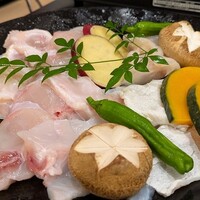 泳ぎとらふぐ活蟹料理 あじ平 - 