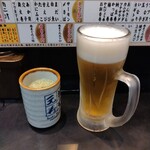 元祖寿司 - ドリンク写真:濃いお茶、生ビール