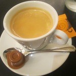 シャンデリア テーブル - 食後の珈琲