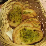 シェ・オクス - ガーリックトースト