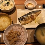 やよい軒 - 料理写真: