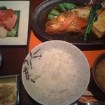 八重洲 とよだ - 煮魚ランチ＆刺し盛り(小）