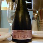 シシリヤ - プロセッコ　辛口　軽すぎずでもしっかり単体でも味わえます