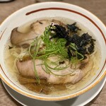 ラーメン専門店 えんまん - 龍生麺（塩）