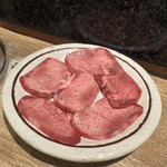 神泉ホルモン 三百屋 - 