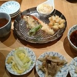 天ぷらめし￥９８０（税）