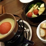 ルコックロティ - 丸ごとトマトのチーズフォンデュ
      ～ブルーチーズ入り～ 