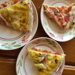 Paradhizo - 食べ放題のピザ2種類