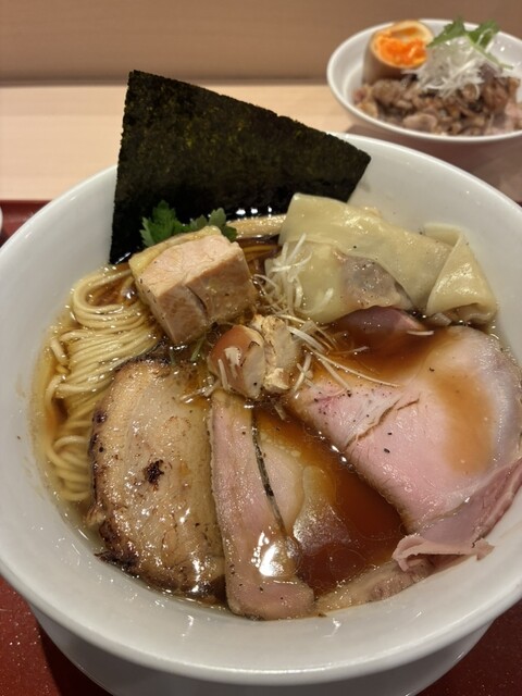 麦と麺助 - 中津（大阪メトロ）/ラーメン | 食べログ