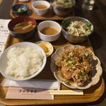 津田屋食堂 - 