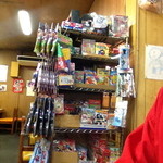 丸星ラーメン - なんか色々売っている。