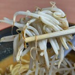 らーめん処刻 - もやしリフト