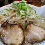 麺屋 多吉 - もやしラーメン650円。