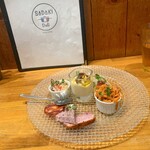 サダキ デリ - 前菜盛り合わせ