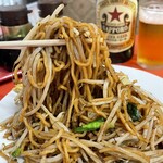 銀龍 - ソース焼きそばのアップ