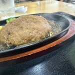 バルーン - 湯気出ているハンバーグ