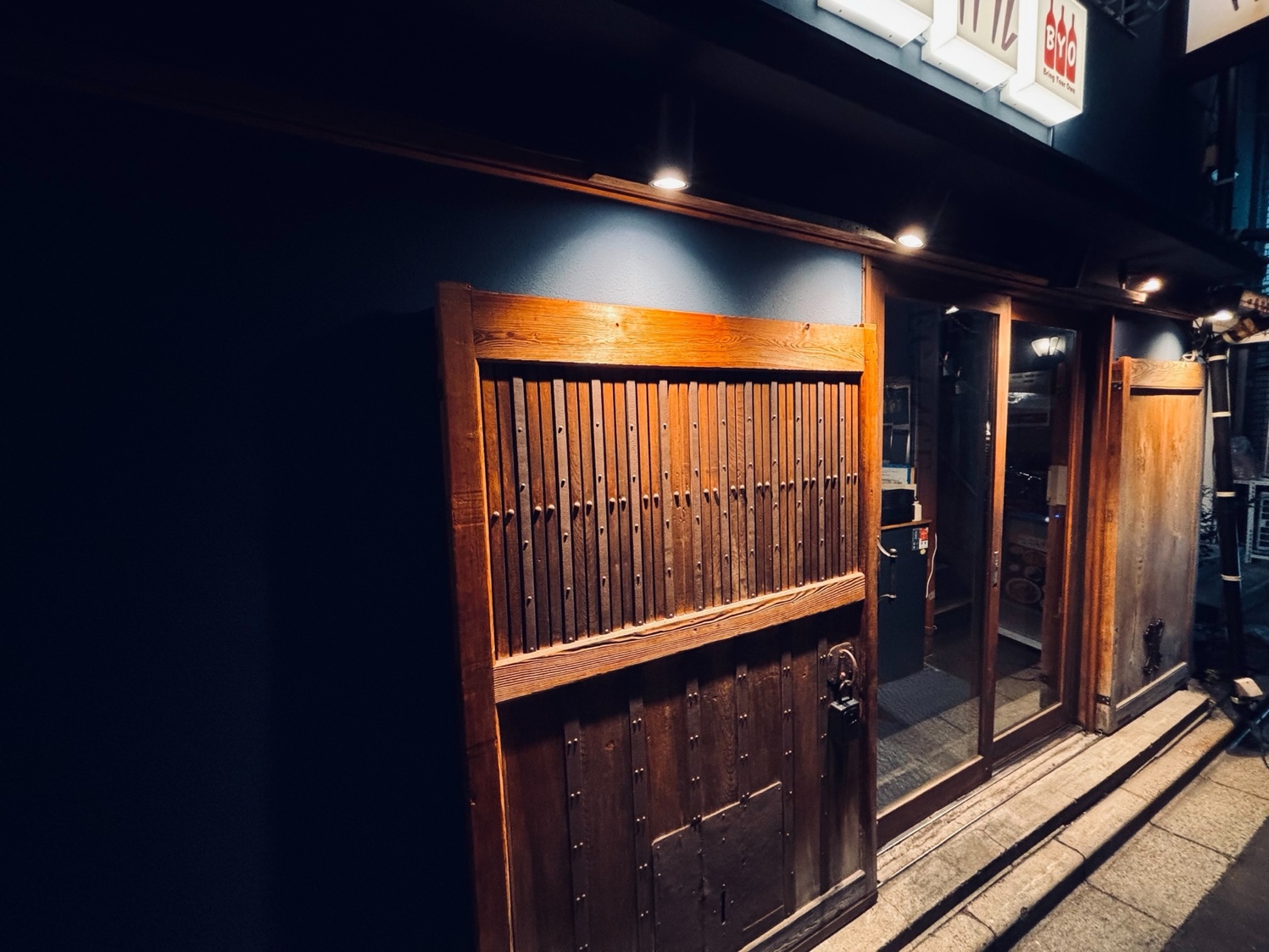 神田 豚 バル byo