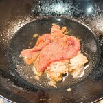 和牛専門 牛めし 前田優 - 