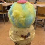 サーティワンアイスクリーム - 料理写真:夏期限定"かいしんの一撃"とラムレーズン510円