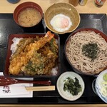天ぷらてんや - 料理写真:たれづけ大海老天重小そば付2080円