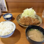 とんかつ いもや - ロースカツ定食