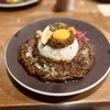 ルー&スープカレー ボナンザ - 牛スジチキンと濃厚キーマの2種あいがけカレー　　　辛口・ライス中　1290円