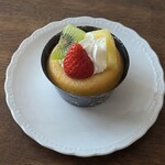 京橋千疋屋 ケーキショップ - 料理写真:お高ーいけれど美味しかったサバラン