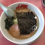 山岡家 - 料理写真:醤油ラーメン（750）
