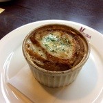 洋食 三浦亭 - オニオングラタンスープ