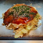 きんぐ - 料理写真:肉玉そばにイカ天（1080円）