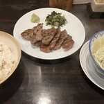 髙也 - 